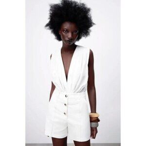 NWT Zara off-white ivory high waisted buttoned front tailored Bermuda shorts L